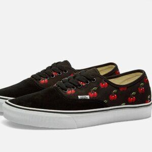 Vans Authentic Low Top Lace Up Sneakers Cherries/Black